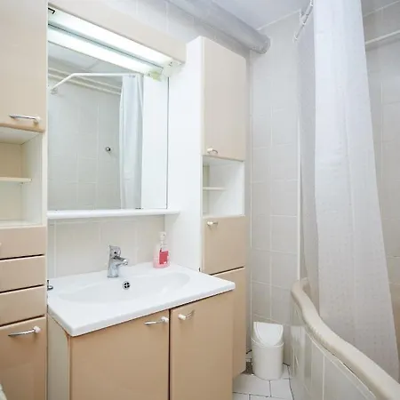 Apartmaji Simona شقة