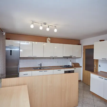 Apartmaji Simona *